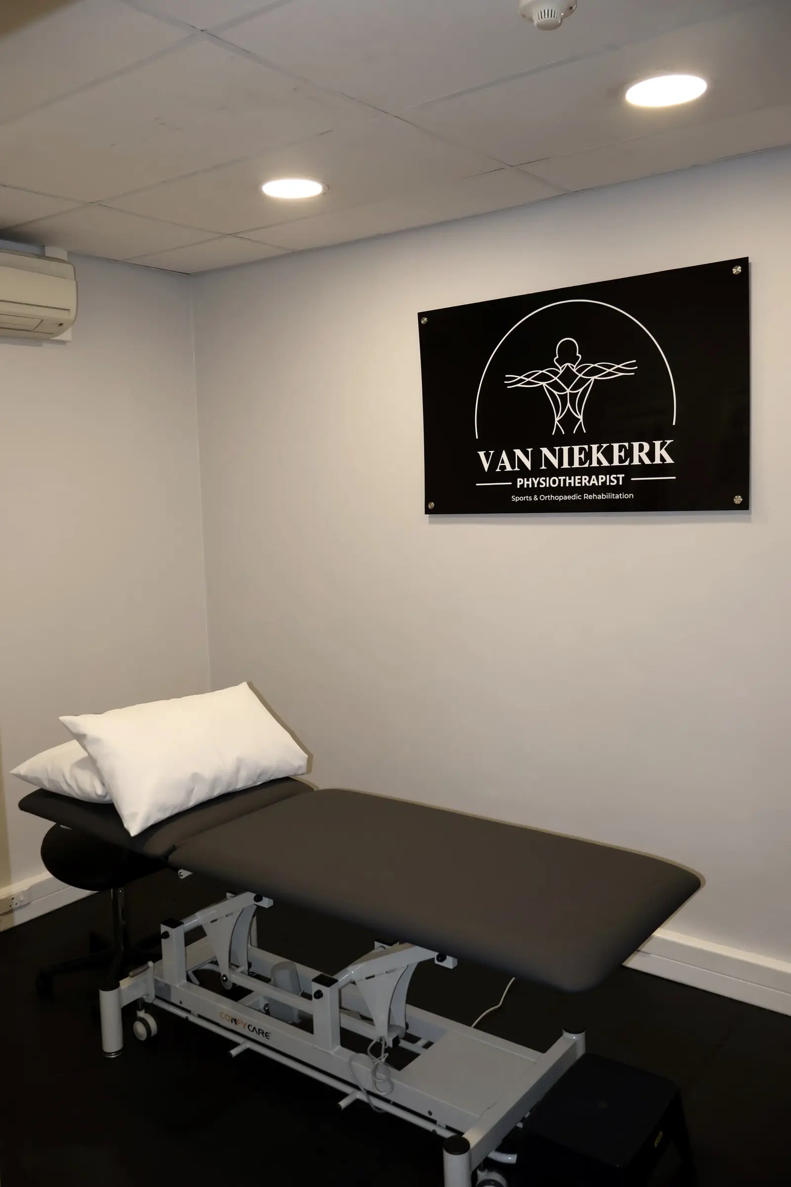 A treatment room at Van Niekerk Physio